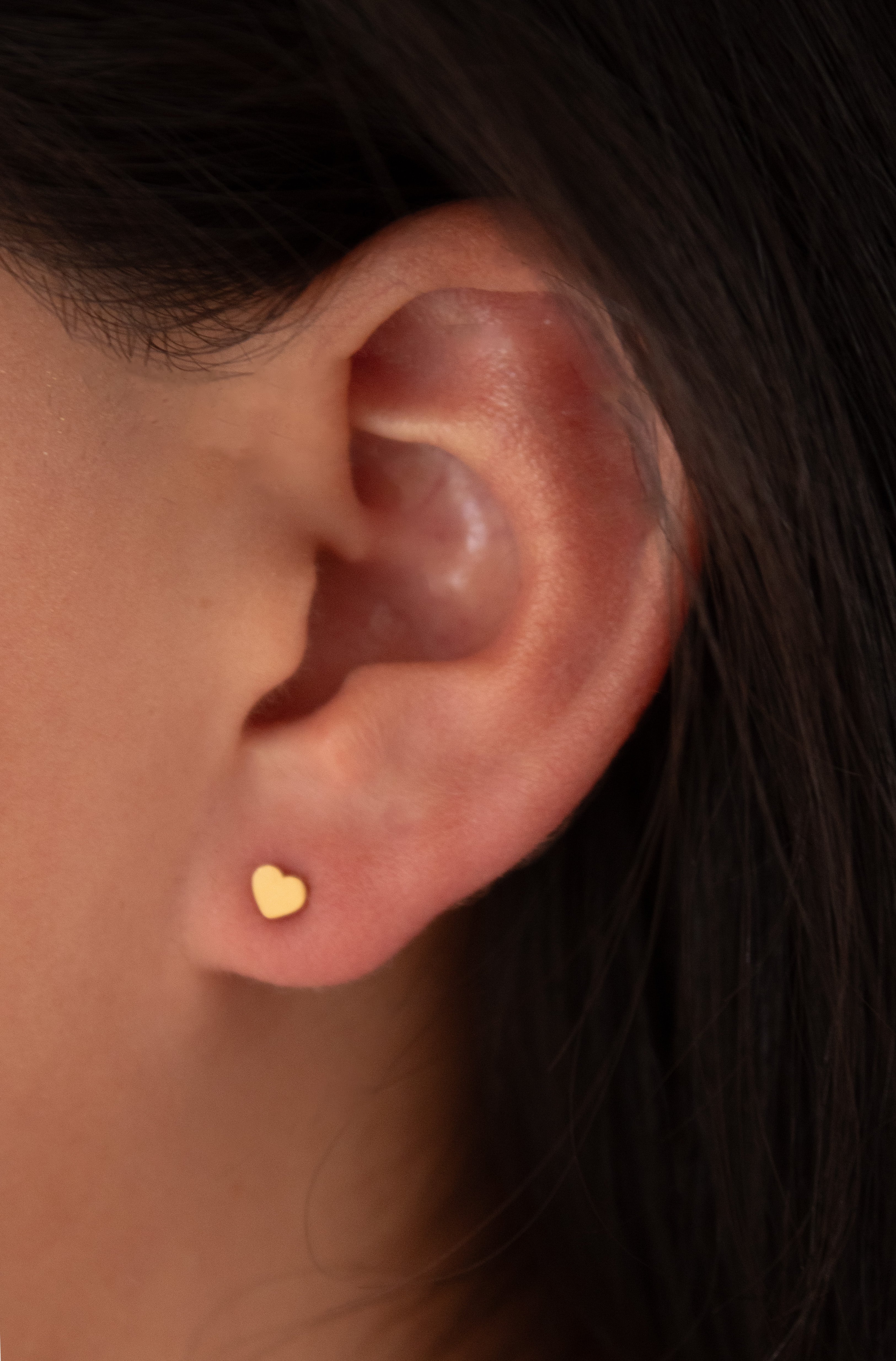 Aretes heart stud