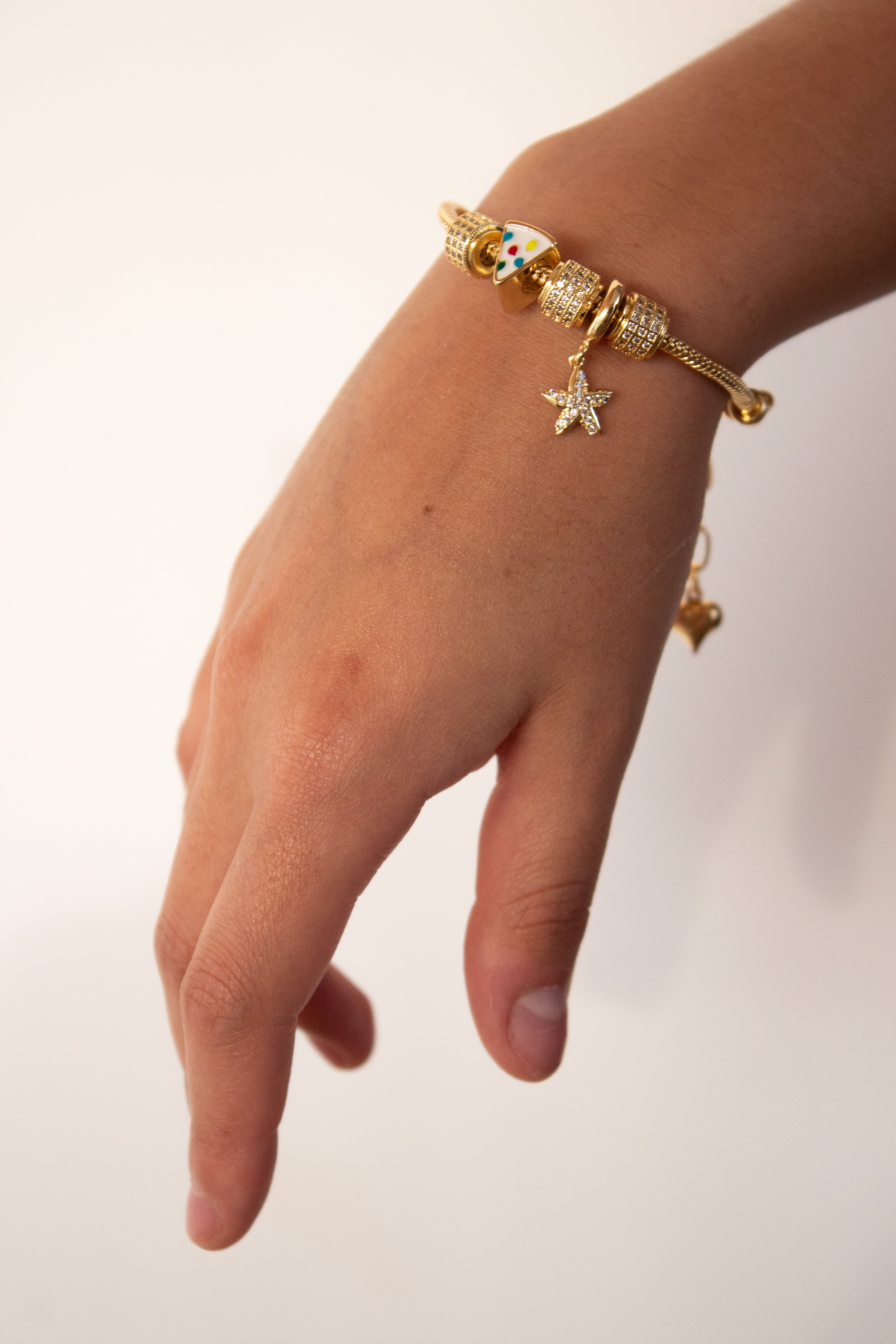 Manilla Magic Star