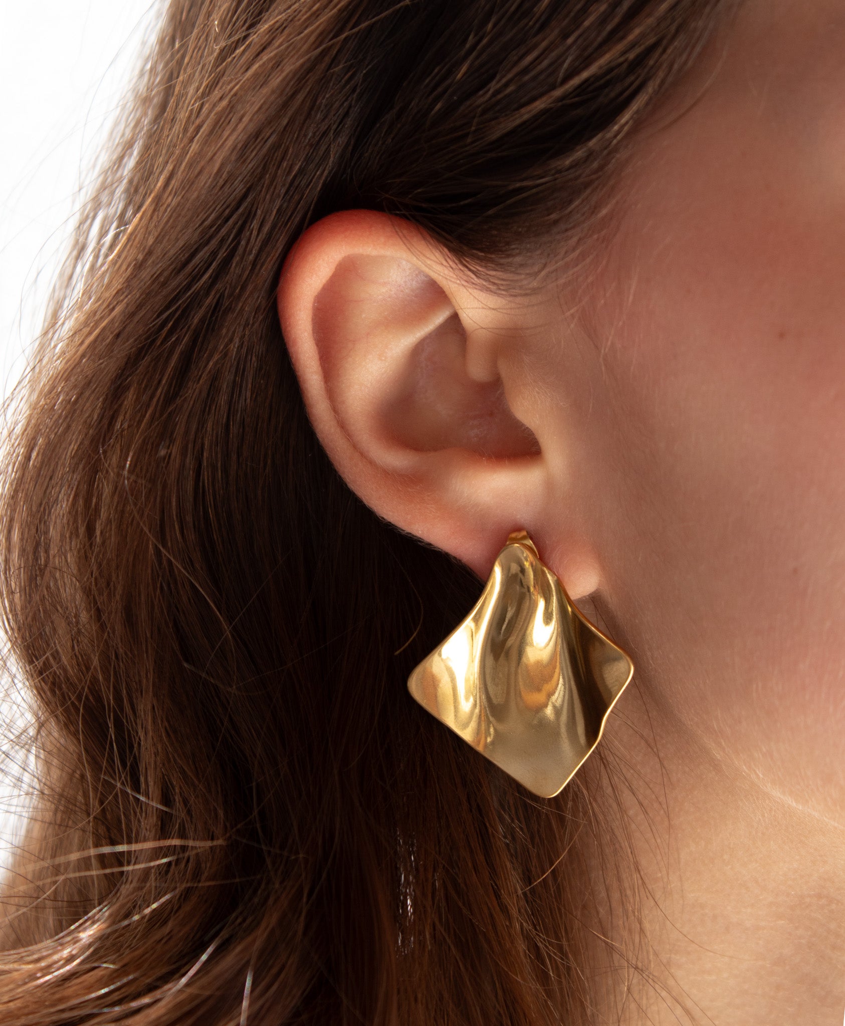 Aretes Golden Camellia