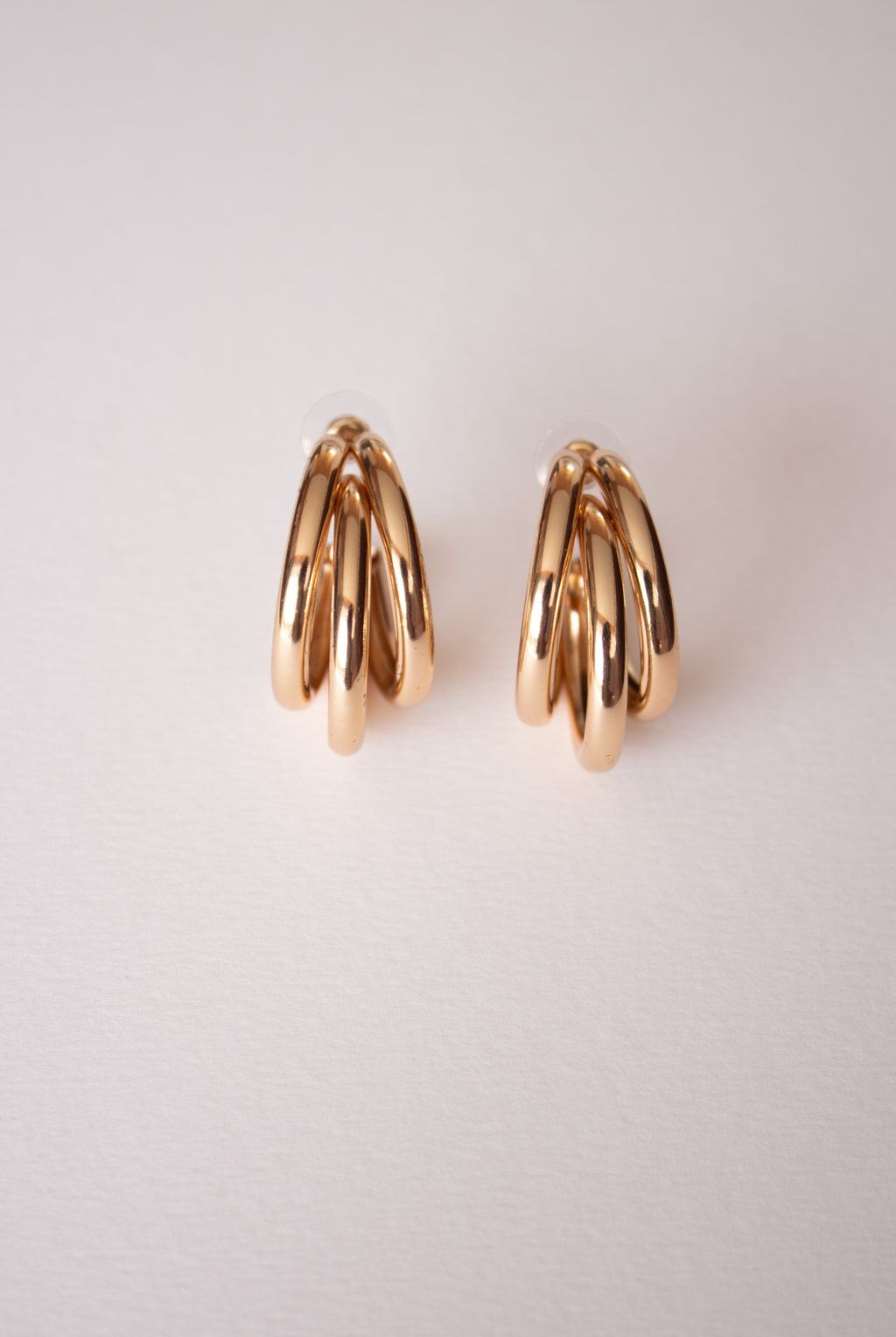 Aretes Triple Hoop Dorados